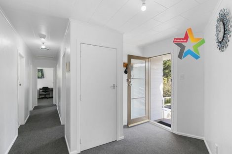 Photo of property in 39 Hazlewood Avenue, Karori, Wellington, 6012