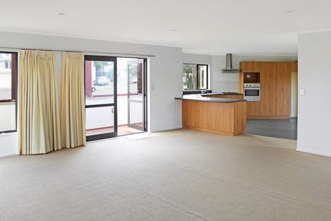 Photo of property in 8 Ruapehu Drive, Fitzherbert, Palmerston North, 4410