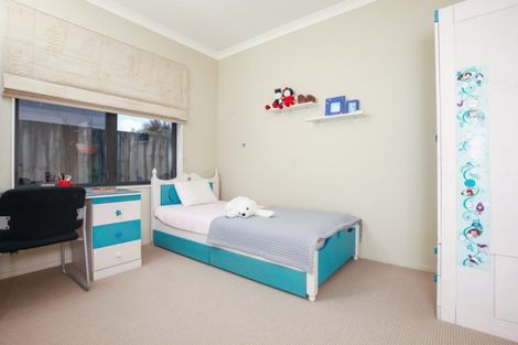 Photo of property in 13 Gibbston Close, Huntington, Hamilton, 3210