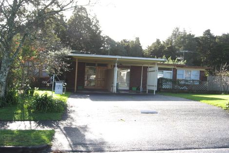 Photo of property in 14a Walpole Avenue, Hillpark, Auckland, 2102