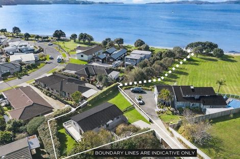 Photo of property in 18 Kahurangi Place, Snells Beach, 0920