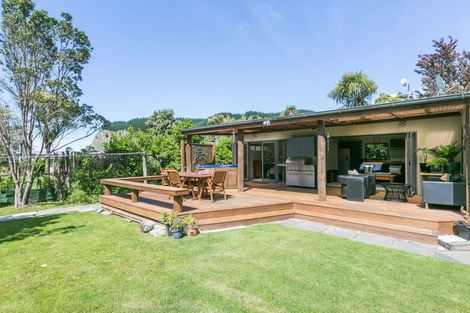 Photo of property in 637a Waipatiki Road, Tangoio, Napier, 4181
