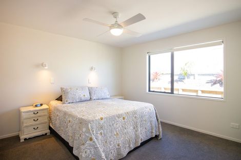 Photo of property in 27 Lori Lane, Coopers Beach, 0420