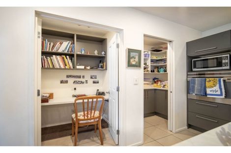 Photo of property in 4 The Oval, Hillmorton, Christchurch, 8024