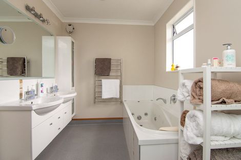 Photo of property in 55 Karamea Crescent, Kelvin Grove, Palmerston North, 4414