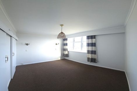Photo of property in 170 The Esplanade, Island Bay, Wellington, 6023