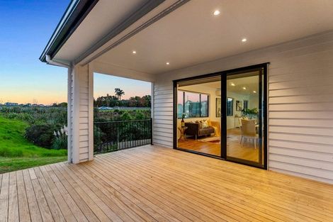 Photo of property in 9 Wallis Lane, Orewa, 0931