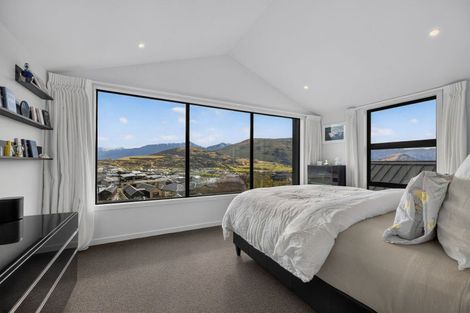 Photo of property in 25 Double Cone Road, Jacks Point, Queenstown, 9371