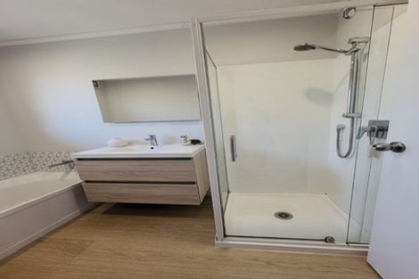 Photo of property in 23b Thorburn Avenue, Red Beach, 0932