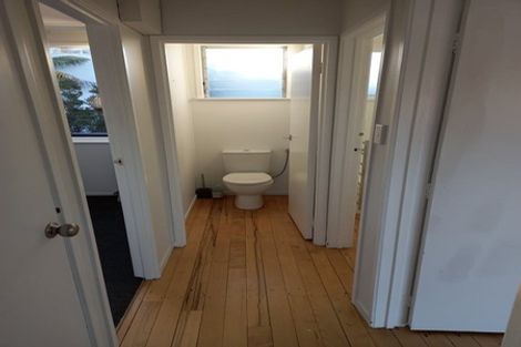 Photo of property in 1/20 Penning Road, Castor Bay, Auckland, 0620