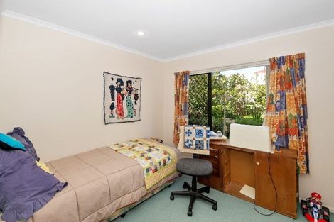 Photo of property in 9 Hercules Drive, Henderson, Auckland, 0612