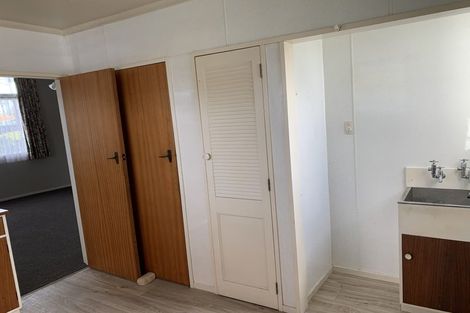 Photo of property in 17 Maxwells Line, Awapuni, Palmerston North, 4412