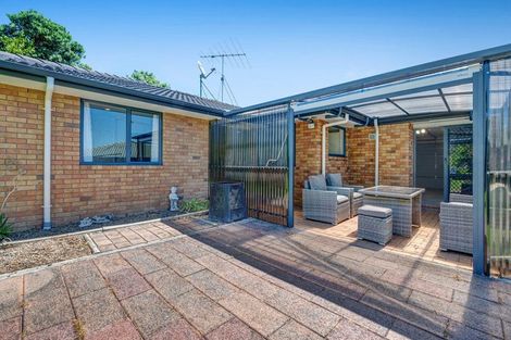 Photo of property in 65 Cabeleigh Drive, Helensville, 0800