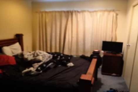 Photo of property in 70 Milson Drive, Papakura, 2110