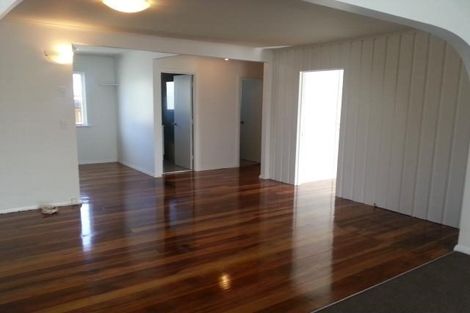 Photo of property in 29 Sutton Crescent, Papakura, 2110