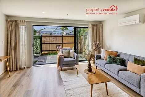 Photo of property in 2/90 Knights Road, Hutt Central, Lower Hutt, 5010