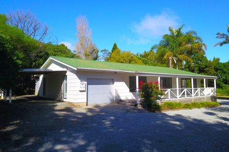 Photo of property in 29 Paradise Road, Coopers Beach, 0420