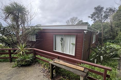 Photo of property in 13-13a Espin Crescent, Karori, Wellington, 6012