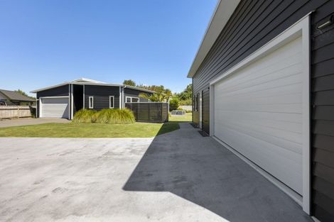 Photo of property in 518a Manutahi Road, Lepperton, New Plymouth, 4373