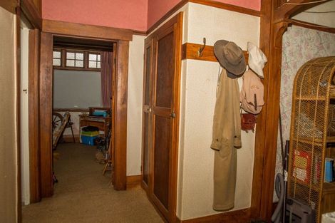 Photo of property in 1 Windsor Street, Dannevirke, 4930