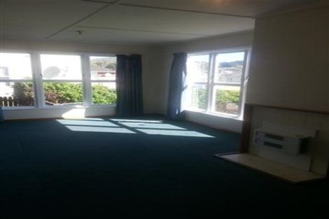 Photo of property in 5-7 Hazard Grove, Cannons Creek, Porirua, 5024