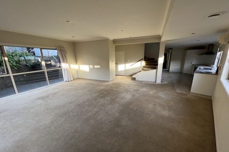 Photo of property in 14 Binda Place, Botany Downs, Auckland, 2010