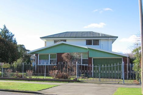 Photo of property in 9 Landsdowne Terrace, Cashmere, Christchurch, 8022