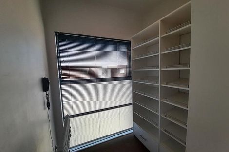 Photo of property in 76g Edmonton Road, Henderson, Auckland, 0612