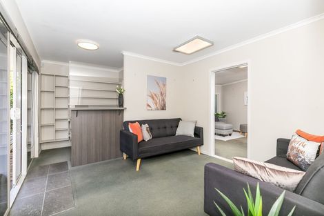 Photo of property in 1 Gerrand Place, Chedworth, Hamilton, 3210