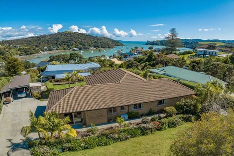 Photo of property in 6 Ranginui Street, Mangonui, 0420
