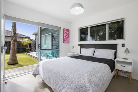 Photo of property in 17 Surfers Avenue, Waihi Beach, 3611