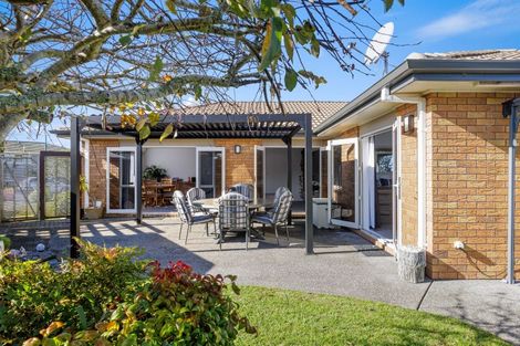 Photo of property in 46 Blue Heron Rise, Stanmore Bay, Whangaparaoa, 0932