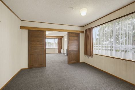 Photo of property in 6 Dominica Crescent, Grenada Village, Wellington, 6037