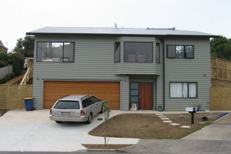 Photo of property in 7a Forster Place, West Harbour, Auckland, 0618