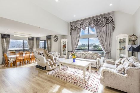 Photo of property in 20 Unsworth Drive, Unsworth Heights, Auckland, 0632