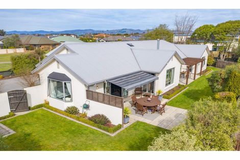 Photo of property in 20 Evergreen Place, Parklands, Christchurch, 8083