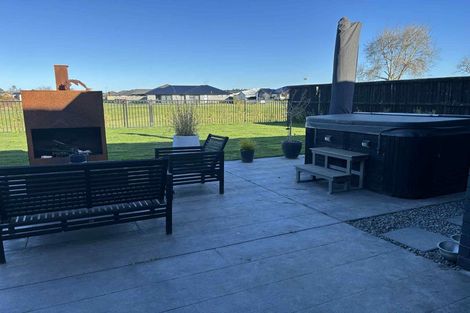 Photo of property in 6 Godley Place, Woodend, 7610