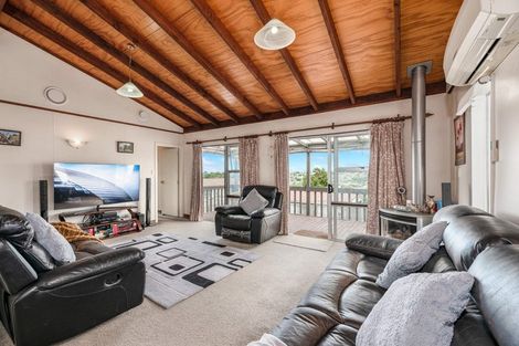 Photo of property in 4/89a Royal Road, Massey, Auckland, 0614