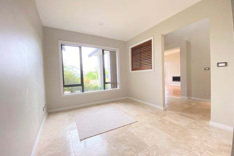 Photo of property in 13 Paso Fino Crescent, Karaka, Papakura, 2113