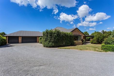 Photo of property in 22 Teviotview Place, Amberley, 7410