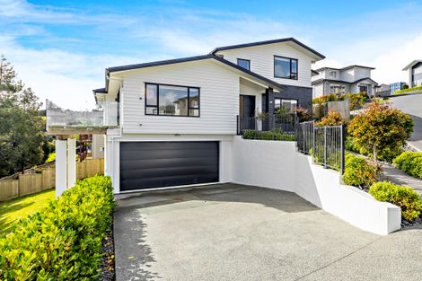 Photo of property in 40 Dawood Place, The Gardens, Auckland, 2105