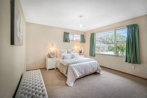 Photo of property in 1/216 Grahams Road, Burnside, Christchurch, 8053