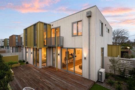 Photo of property in 1/42 Browns Road, St Albans, Christchurch, 8014