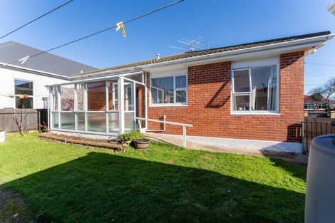Photo of property in 17 Royal Crescent, Saint Kilda, Dunedin, 9012
