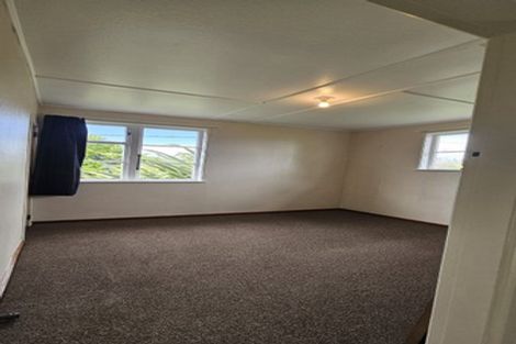 Photo of property in 15 Walter Street, Takapau, 4203