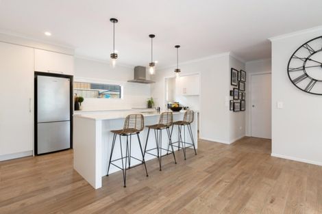 Photo of property in 4 Harding Drive, Papamoa Beach, Papamoa, 3118