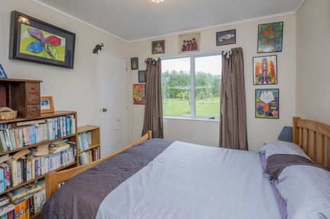 Photo of property in 71 Whelans Road, Levin, 5571