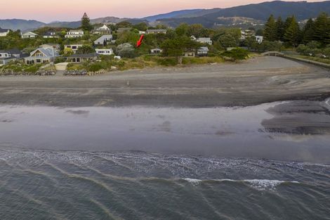 Photo of property in 19 Groves Road, Raumati Beach, Paraparaumu, 5032
