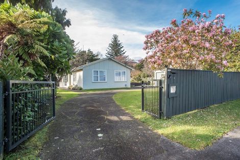 Photo of property in 3 Sunny Glen, Waikanae, 5036
