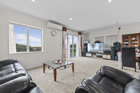 Photo of property in 57 Pitt Avenue, Clendon Park, Auckland, 2103